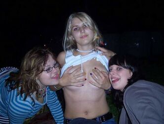 nude lesbians selfie. Photo #4
