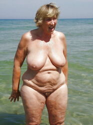 nudist granny. Photo #4