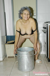 sandra locke nude. Photo #5