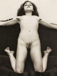madona naked. Photo #3