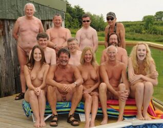 nudist family home pictures. Photo #3