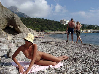 nudist beach beauty contest. Photo #5