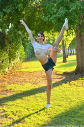 flexible girl xxx. Photo #3