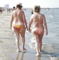 woman with big ass. Photo #4