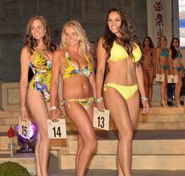 Sexy teens go au naturel at naughty beauty pageant. Photo #1