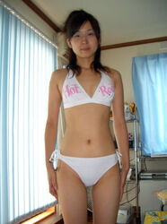 japanese woman undress bare. Photo #3