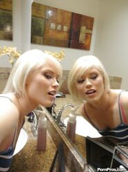 selfie mirror nude. Photo #7